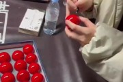 谈球吧官网登录入口50万镑怎么花？🤣赵心童调侃：50万已经花掉了，昨晚就花掉了